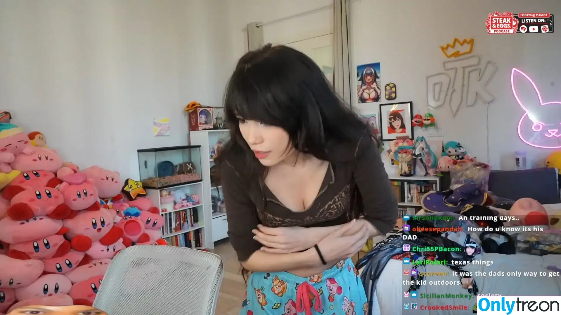 Emiru nude photo #1810 (emiru.jpg)
