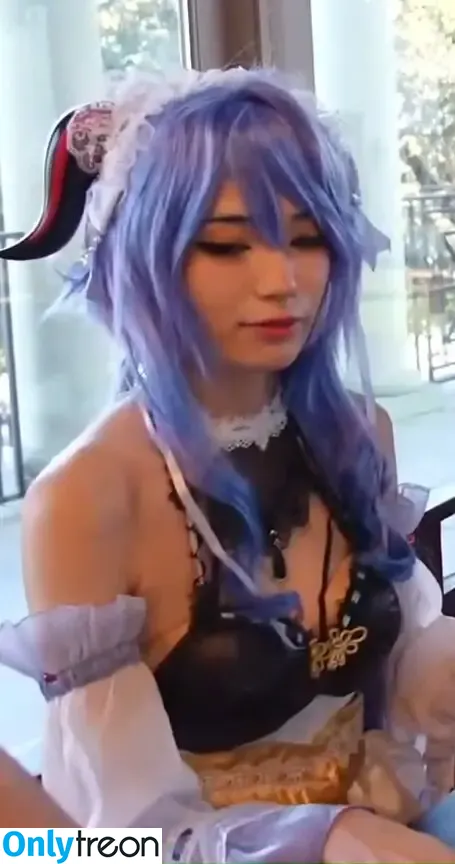 Emiru nude photo #1994 (emiru.jpg)