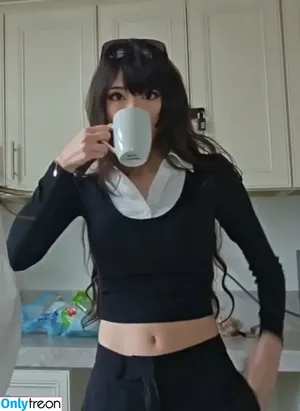 Emiru / emiru.jpg nude photo #2029
