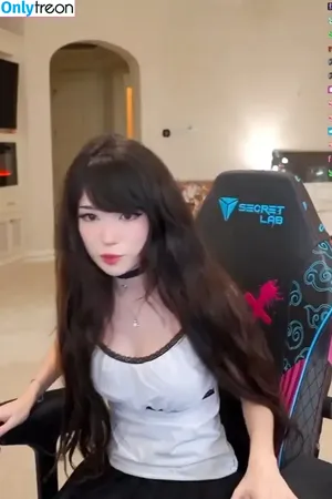 Emiru / emiru.jpg nude photo #2579