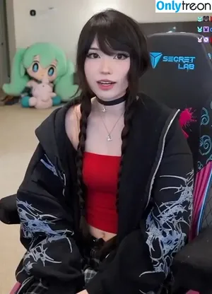 Emiru / emiru.jpg nude photo #2611