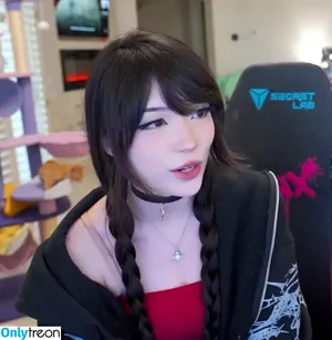 Emiru / emiru.jpg nude photo #2613