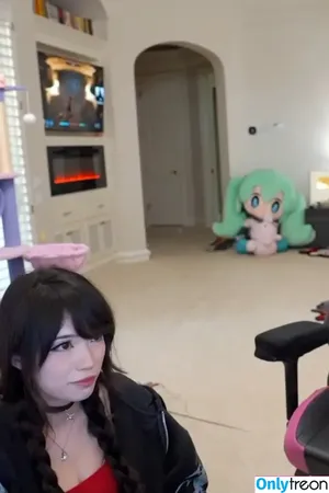 Emiru / emiru.jpg nude photo #2618