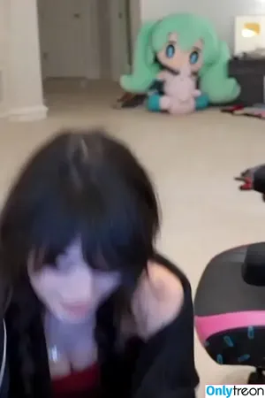 Emiru / emiru.jpg nude photo #2626