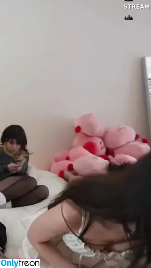 Emiru / emiru.jpg nude photo #2641