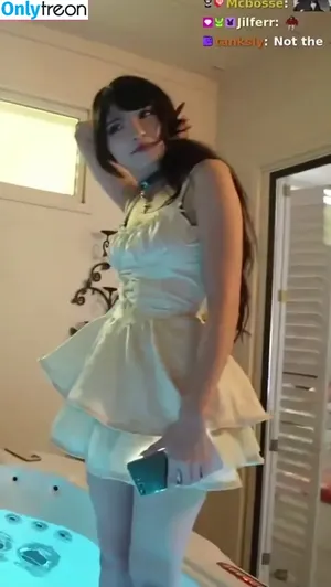 Emiru / emiru.jpg nude photo #2648