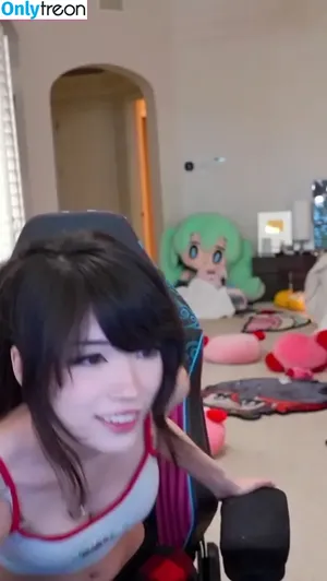 Emiru / emiru.jpg nude photo #2664