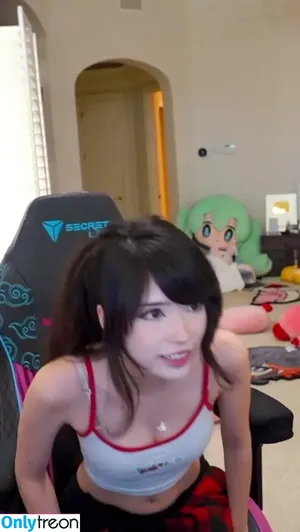 Emiru / emiru.jpg nude photo #2675