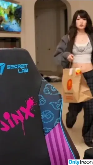 Emiru / emiru.jpg nude photo #2694