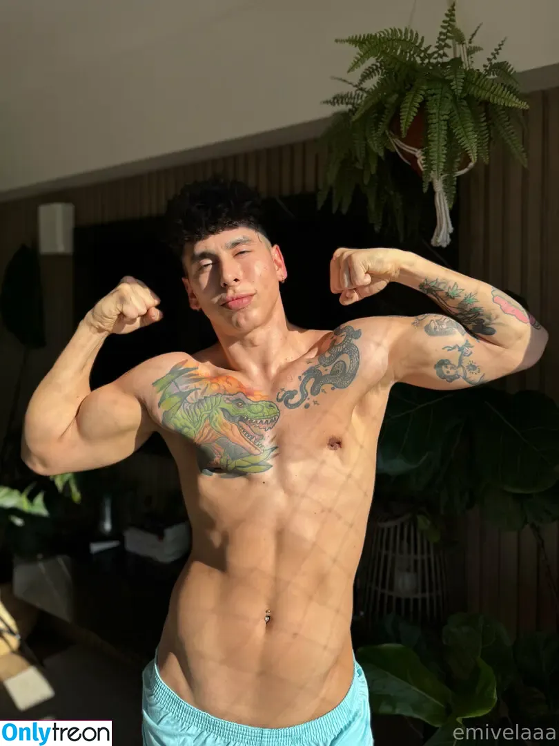 emivelaaa nude photo #0073 (emivelaaa)