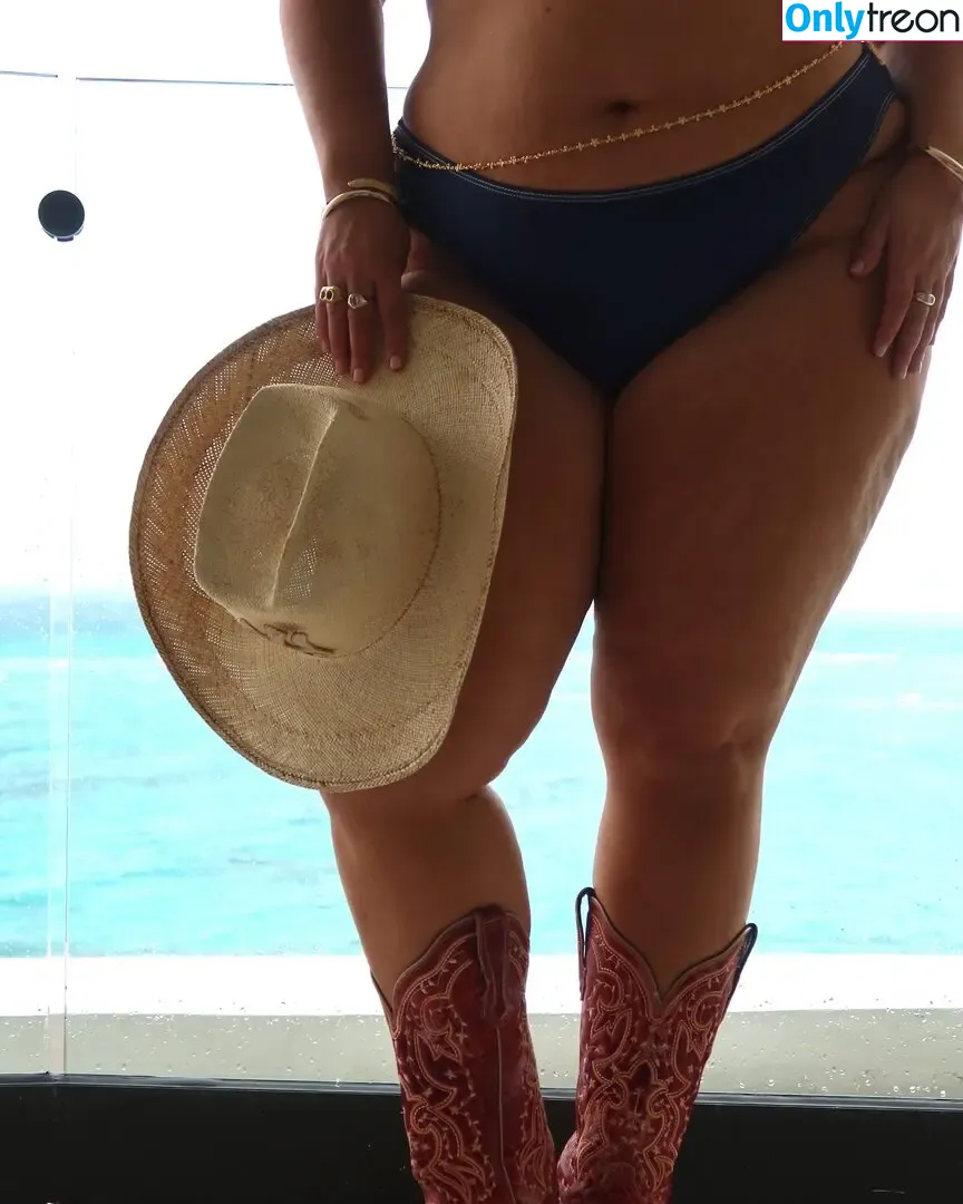 Emma Arletta nude photo #0028 (emma.arletta / emmahixofficial)