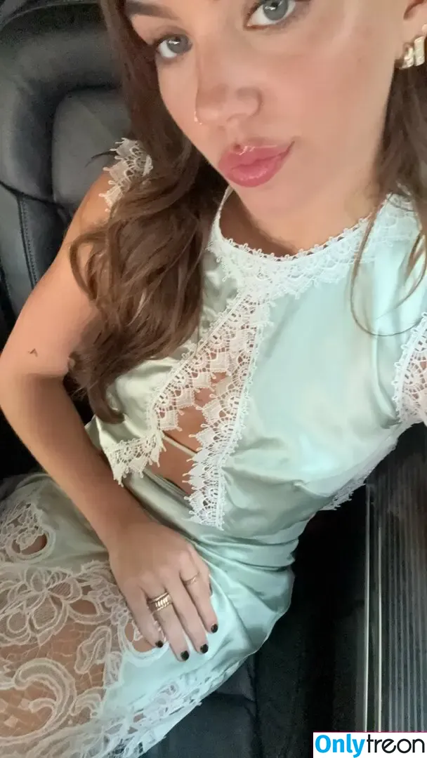 Emma Brooks nude photo #1742 (emma_brooks / emmabrooks)