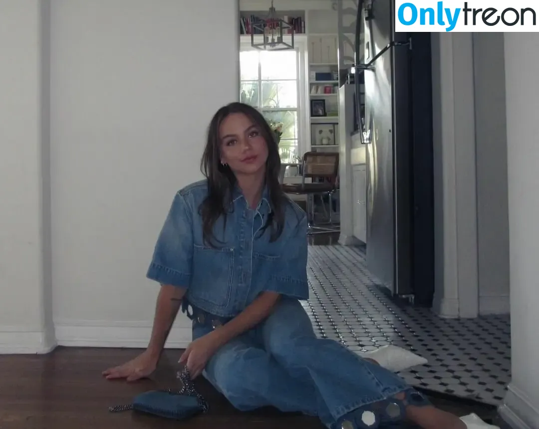 Emma Brooks nude photo #1915 (emma_brooks / emmabrooks)