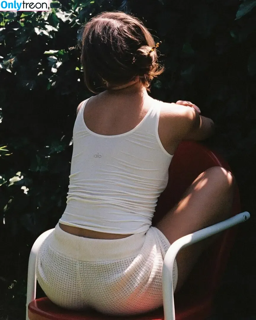 Emma Brooks nude photo #1925 (emma_brooks / emmabrooks)