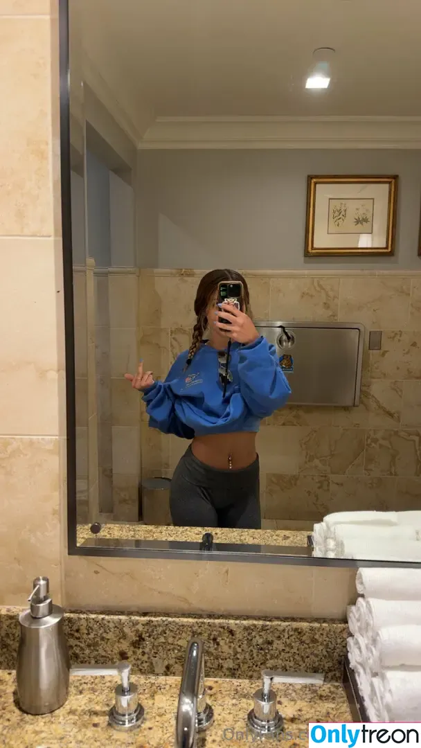 Emma Bugg nude photo #0650 (emmabuggjeweller / lolajean18)