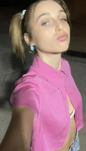 Emma Chamberlain / emmachamberlain nude photo #0044