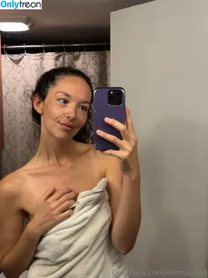 Emma Hall / emma-hall / emmaahall5 / emmahallyall / emmanovak nude photo #0073