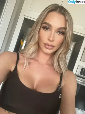 Emma Hix / EMMAHIXOFFICIAL / emmahix_xo nude photo #0163
