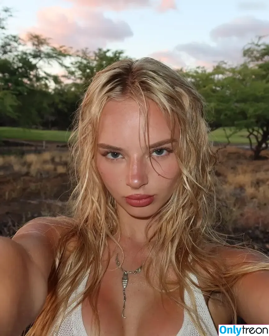 Emma Kaitalin nude photo #0093 (emma.kaitalin / emmakatalis)