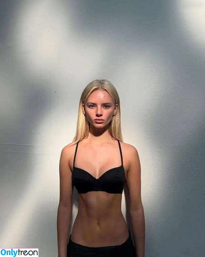 Emma Kaitalin nude photo #0095 (emma.kaitalin / emmakatalis)