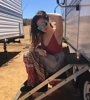 Emma Kenney / EmmaRoseKenney / emmakenney nude photo #0037
