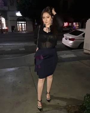 Emma Kenney / EmmaRoseKenney / emmakenney nude photo #0038