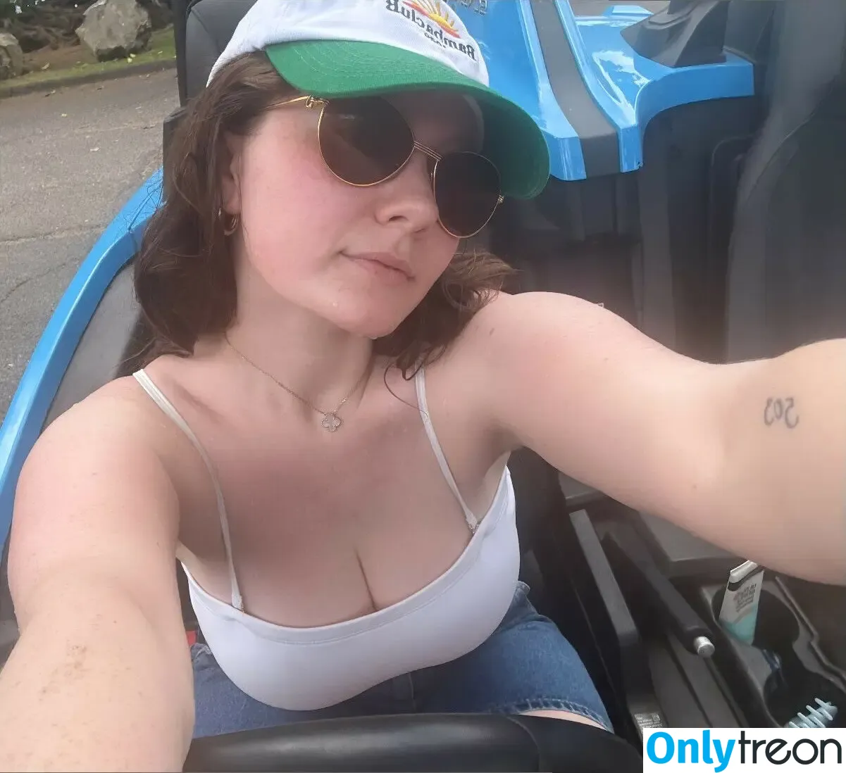 Emma Kenney nude photo #0638 (EmmaRoseKenney / emmakenney)