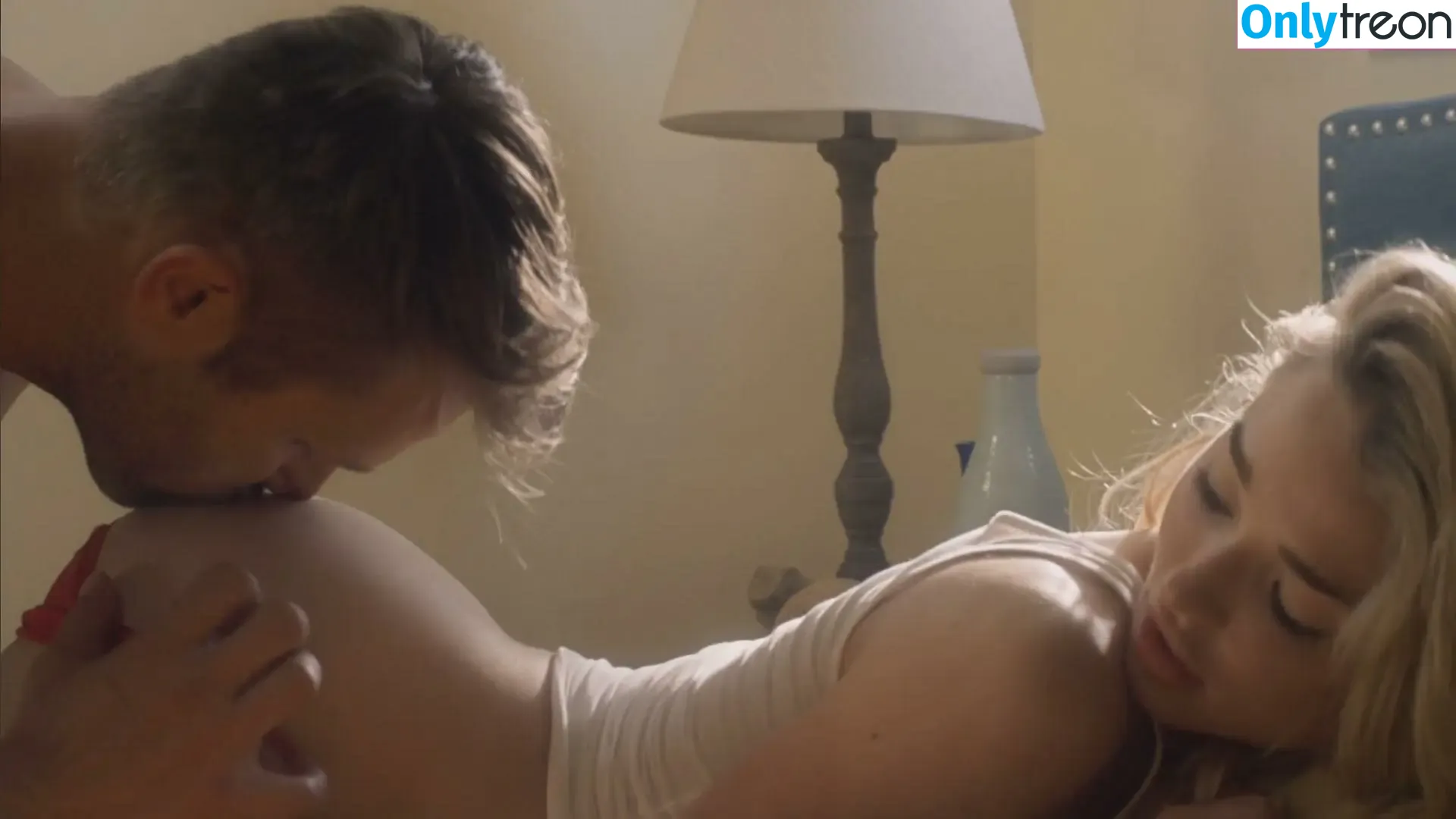 Emma Rigby nude photo #0093 (emmarealrigby)