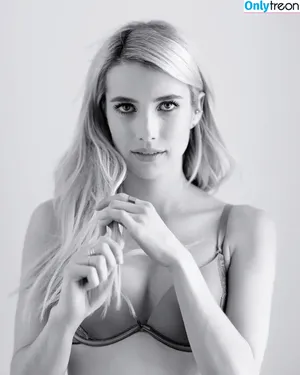 Emma Roberts / emmalee1996 / emmaroberts nude photo #0010