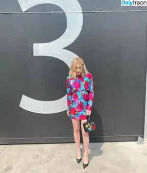Emma Roberts / emmalee1996 / emmaroberts nude photo #0127