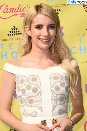 Emma Roberts / emmalee1996 / emmaroberts nude photo #0255