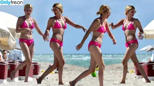 Emma Roberts / emmalee1996 / emmaroberts nude photo #0276