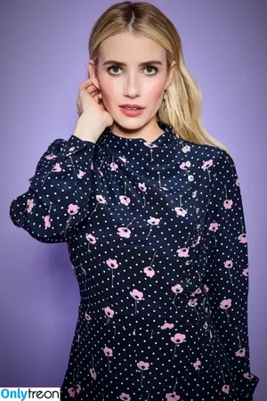 Emma Roberts / emmalee1996 / emmaroberts nude photo #0311