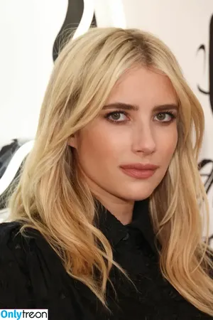 Emma Roberts / emmalee1996 / emmaroberts nude photo #0354