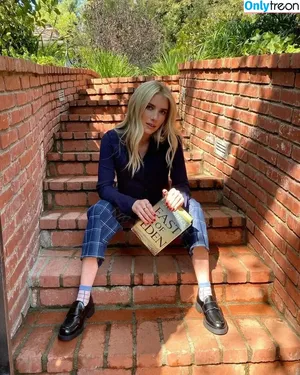 Emma Roberts / emmalee1996 / emmaroberts nude photo #0445
