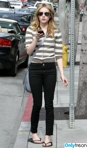 Emma Roberts / emmalee1996 / emmaroberts nude photo #0502