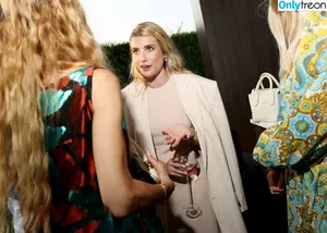 Emma Roberts / emmalee1996 / emmaroberts nude photo #0577
