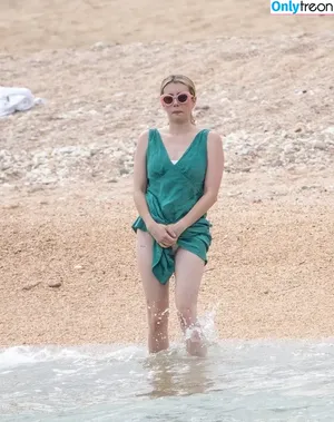 Emma Roberts / emmalee1996 / emmaroberts nude photo #0672