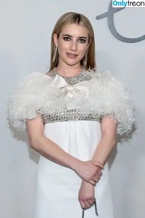 Emma Roberts / emmalee1996 / emmaroberts nude photo #0731