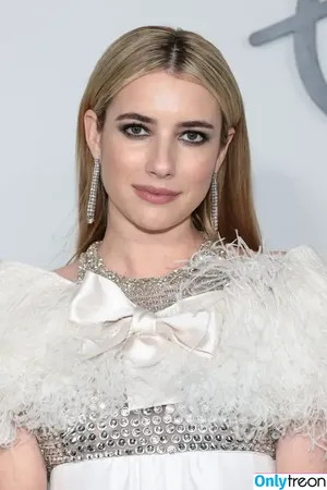 Emma Roberts / emmalee1996 / emmaroberts nude photo #0738
