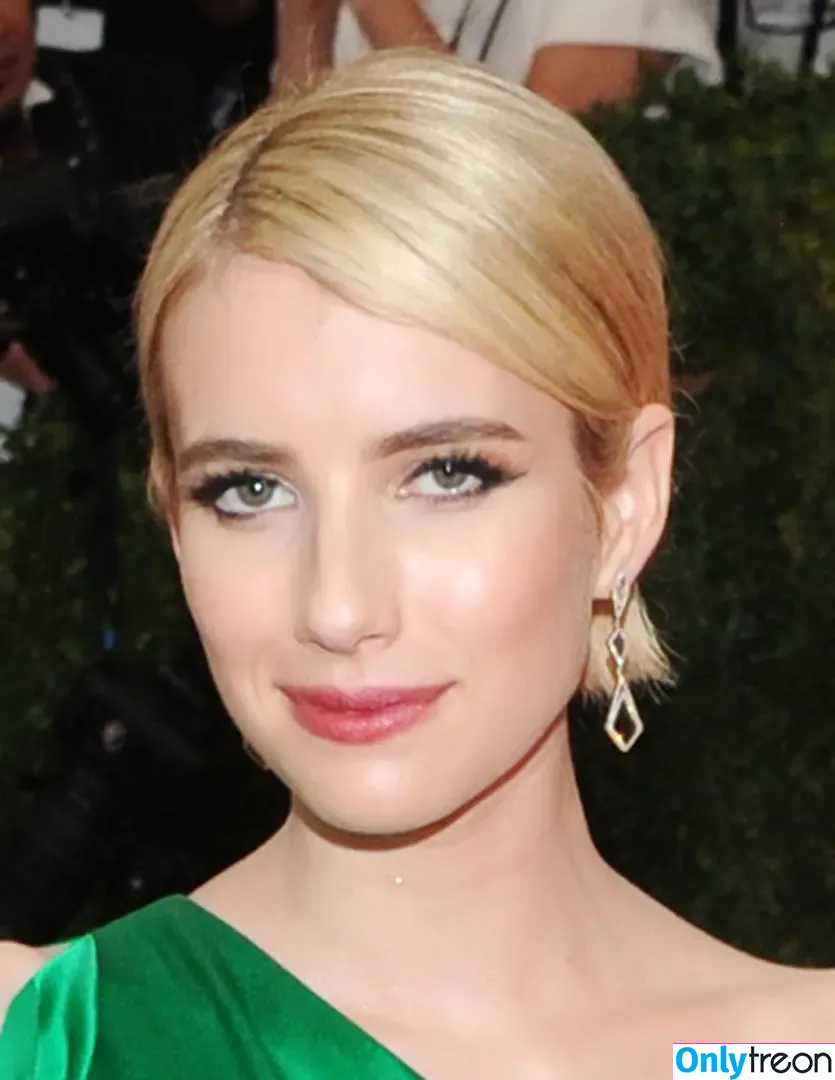 Emma Roberts nude photo #0109 (emmalee1996 / emmaroberts)