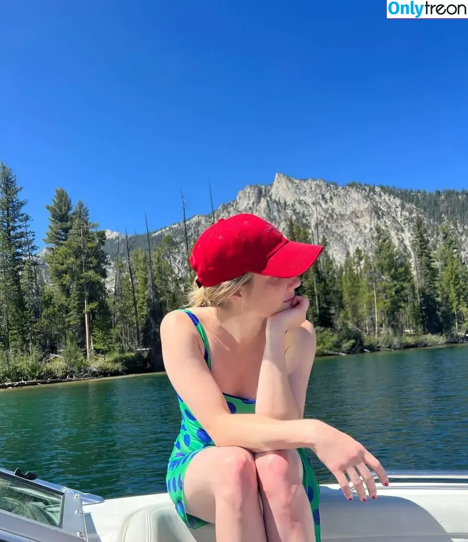 Emma Roberts nude photo #0605 (emmalee1996 / emmaroberts)