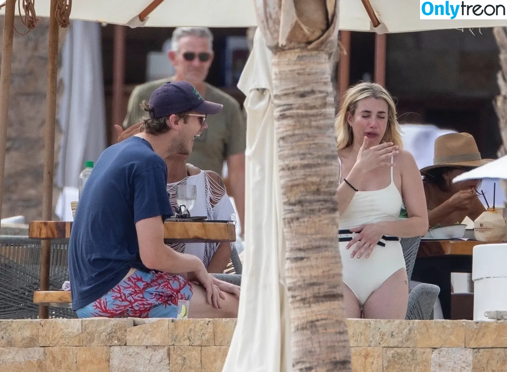 Emma Roberts nude photo #0675 (emmalee1996 / emmaroberts)
