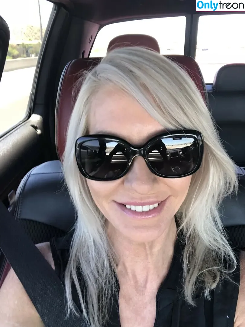 Emma Starr nude photo #0011 (emma_starr / milf_emma)