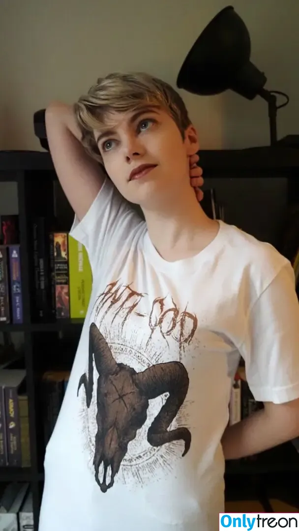 Emma Thorne nude photo #0068 (EmmaThorneVideos / emmainashes)