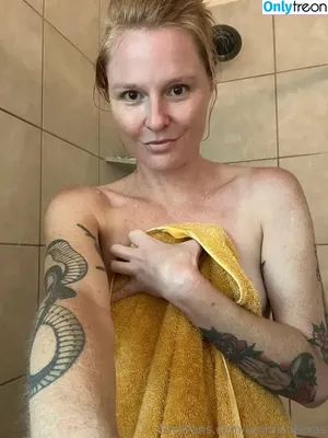 emmaintexas / Emma Berquist nude photo #0091