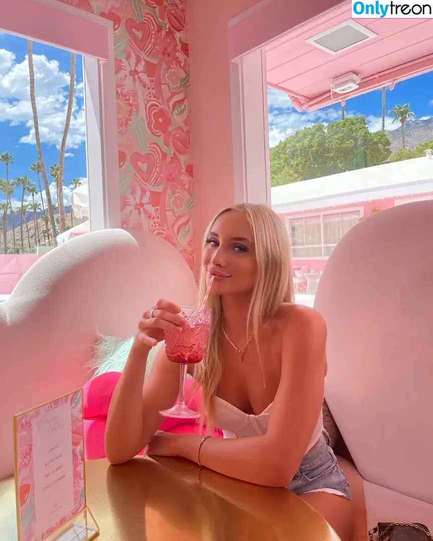 Emmalie Balsis nude photo #0021 (eemmaliee)