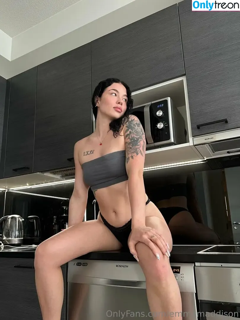 Emmamaddison nude photo #0021 (emmamaddisonn)