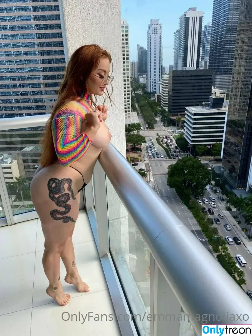 emmamagnoliaxo nude photo #0102 (theemmamag)