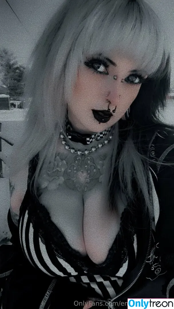 Emmamaybyte nude photo #0004 (emmamaybyte666 / emmamaybytez)